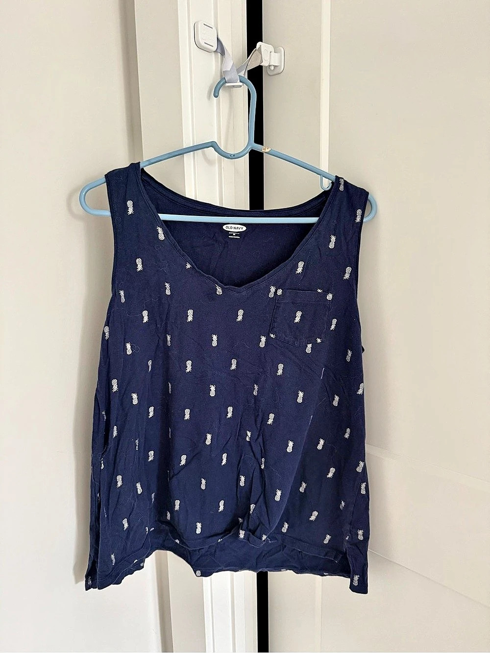 Old Navy EveryWear Pineapple Print Tank Top Blue XL